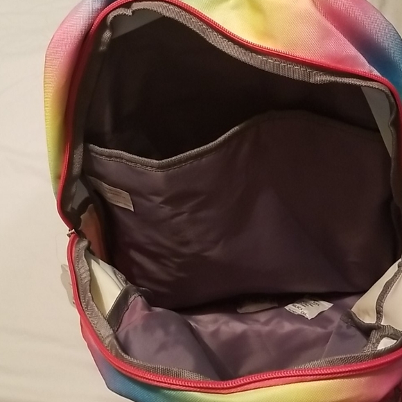 Backpack - Picture 5 of 7